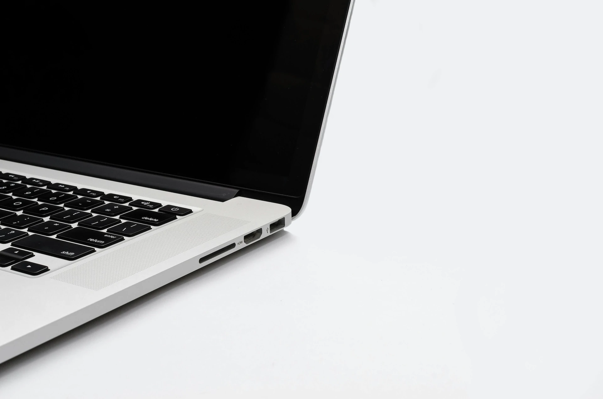 Le coin d'un mac gris